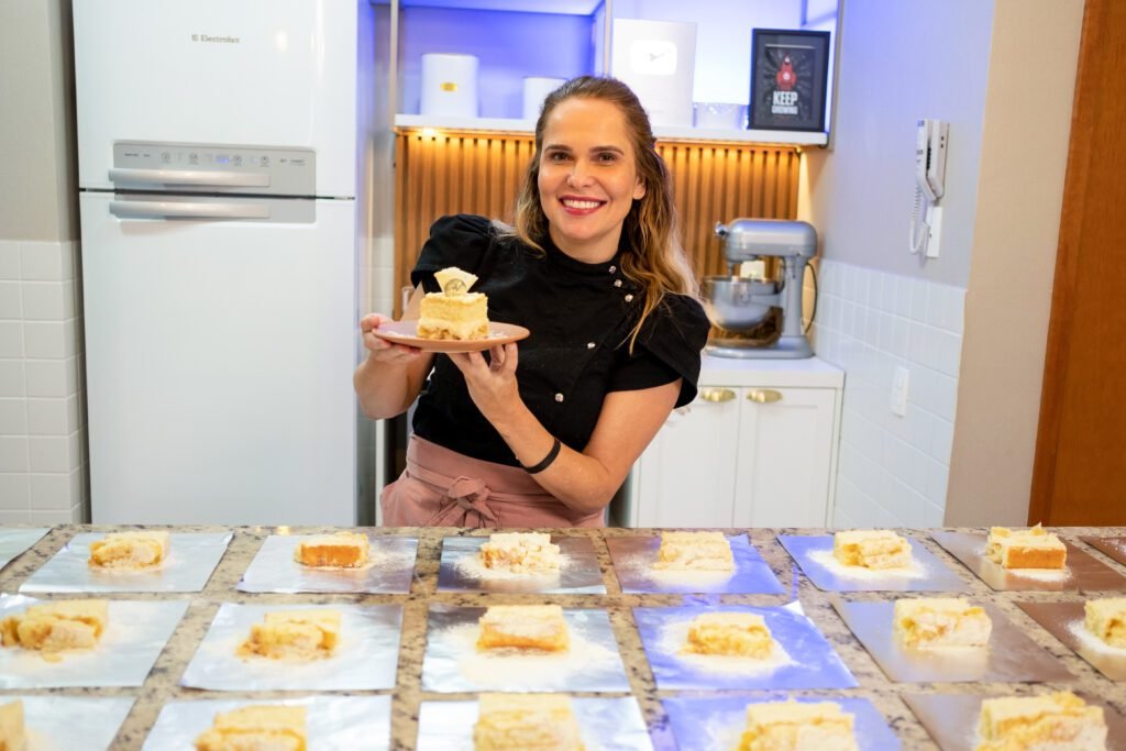 CURSO DE BOLO GELADO PARA GANHAR DINHEIRO NA INTERNET